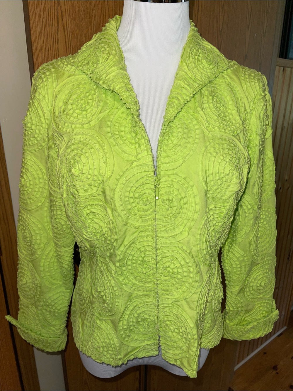 D & Y Women's Lime Green Textured Zip-Front Jacket